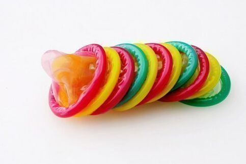 condoms to prevent infection with papillomas